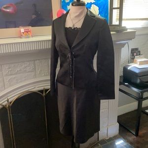 Prage sz 6 Black satin skirt suit never worn
